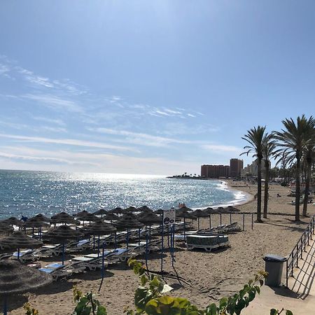 Victoria Luxury Beachfront Apartment In Benalmadena Costa Luaran gambar