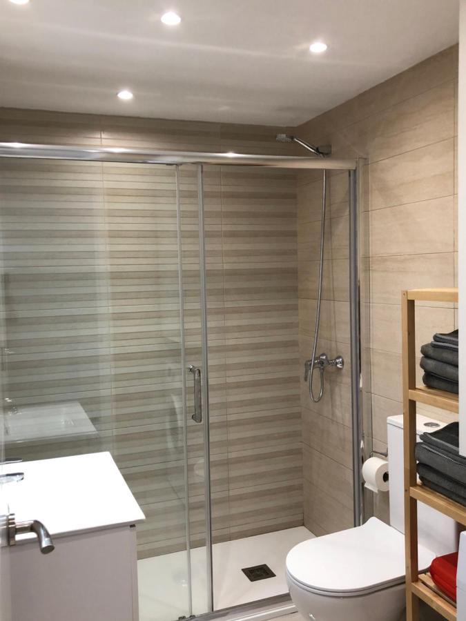 Victoria Luxury Beachfront Apartment In Benalmadena Costa Luaran gambar