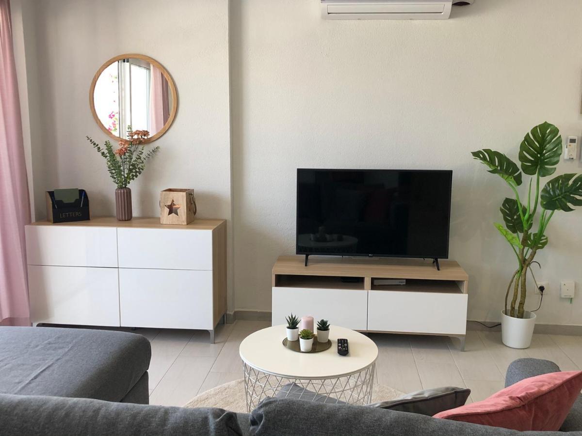 Victoria Luxury Beachfront Apartment In Benalmadena Costa Luaran gambar
