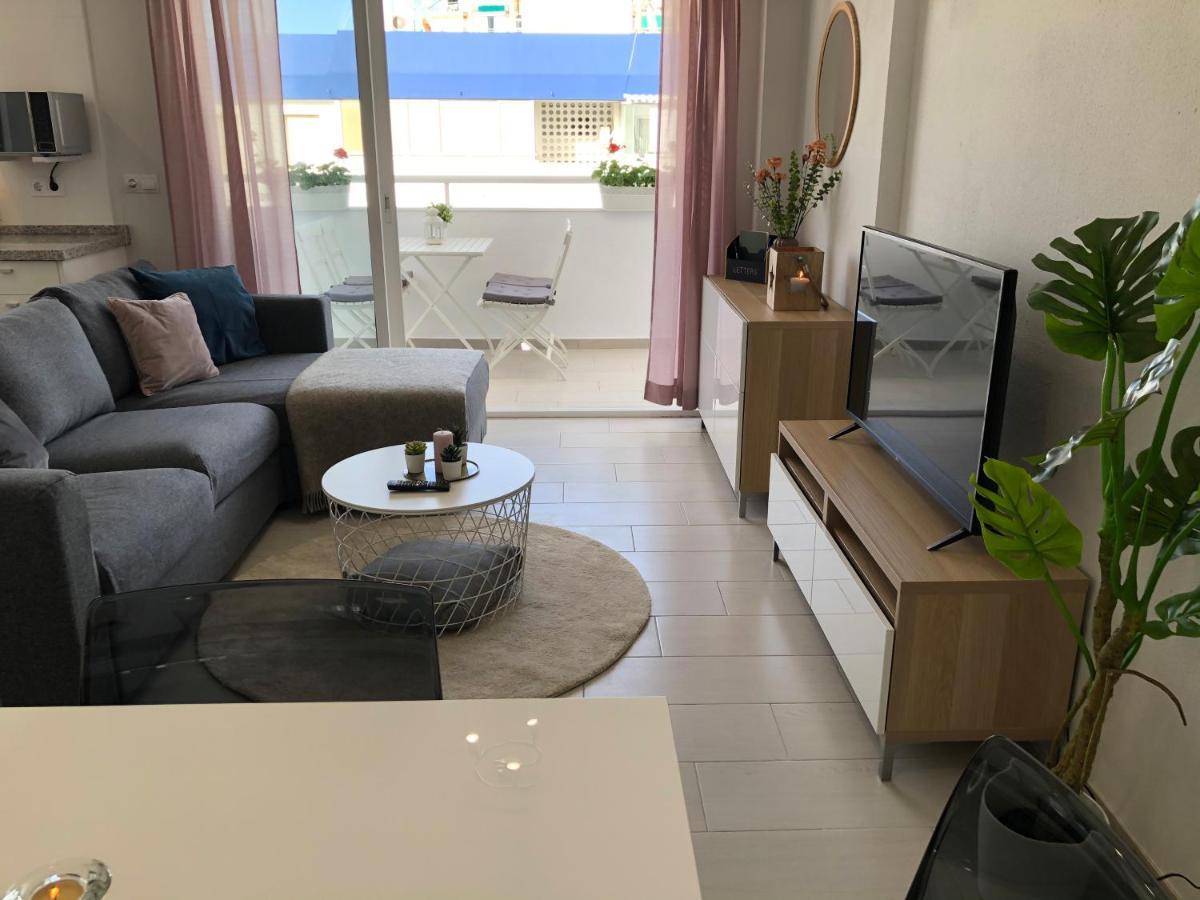 Victoria Luxury Beachfront Apartment In Benalmadena Costa Luaran gambar
