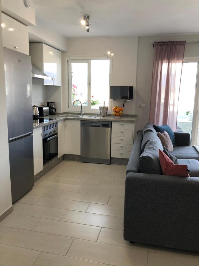 Victoria Luxury Beachfront Apartment In Benalmadena Costa Luaran gambar