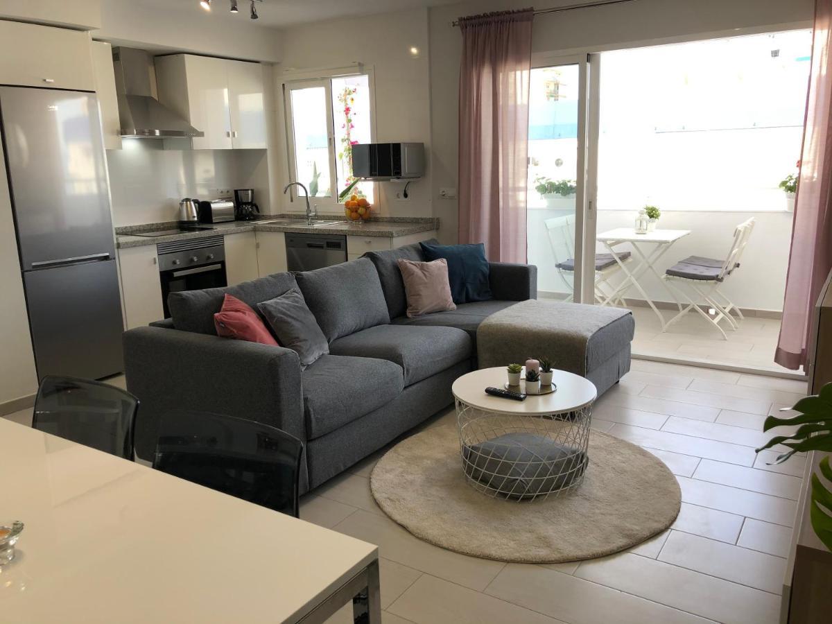 Victoria Luxury Beachfront Apartment In Benalmadena Costa Luaran gambar