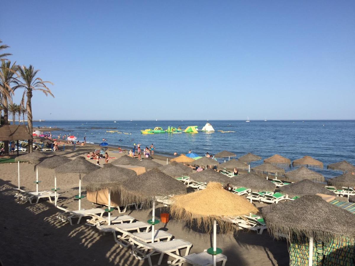 Victoria Luxury Beachfront Apartment In Benalmadena Costa Luaran gambar