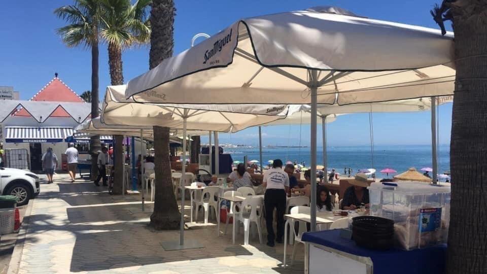 Victoria Luxury Beachfront Apartment In Benalmadena Costa Luaran gambar