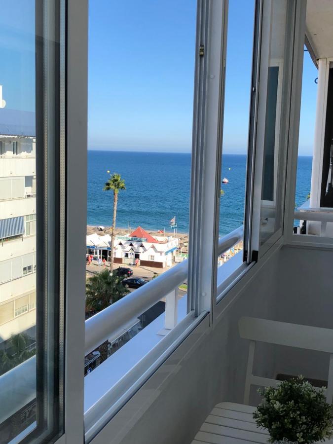 Victoria Luxury Beachfront Apartment In Benalmadena Costa Luaran gambar